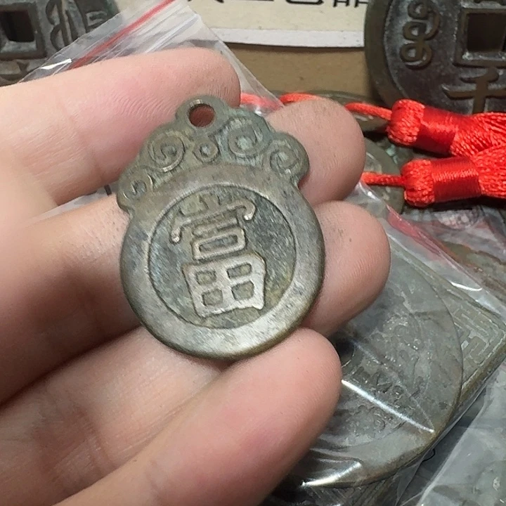 聊***事铜现代工艺品花钱