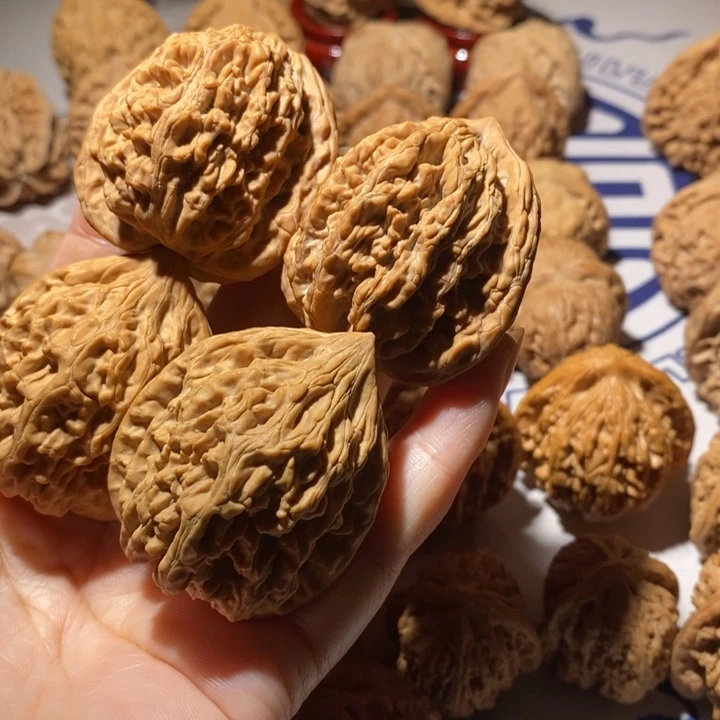 把件文玩核桃人****絮虎头➕鸡心两对