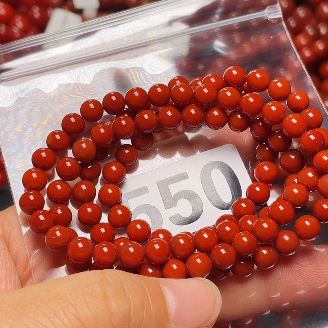 在***儿南红玛瑙未镶嵌手链