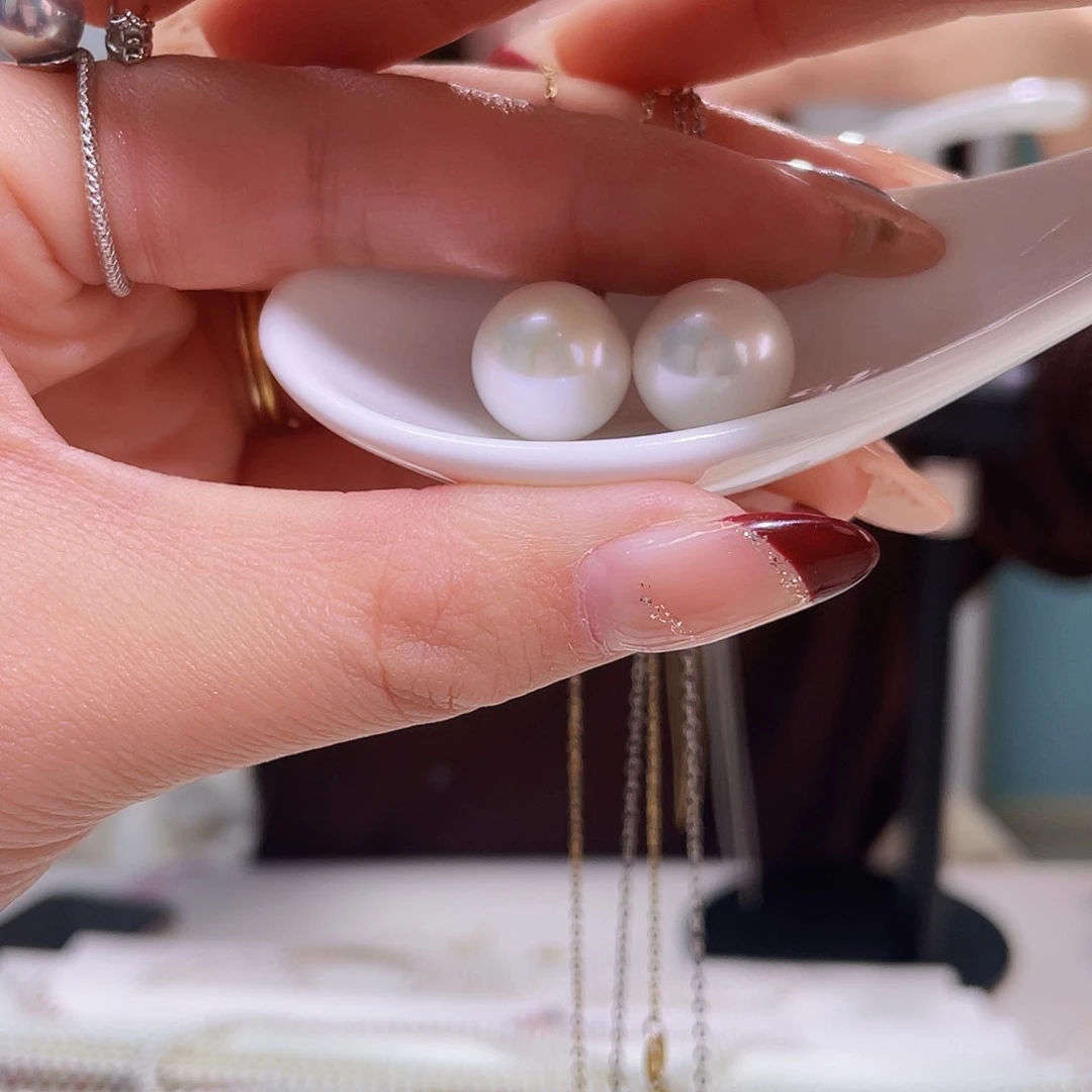 淡水珍珠吊坠(不含链)18K金镶嵌