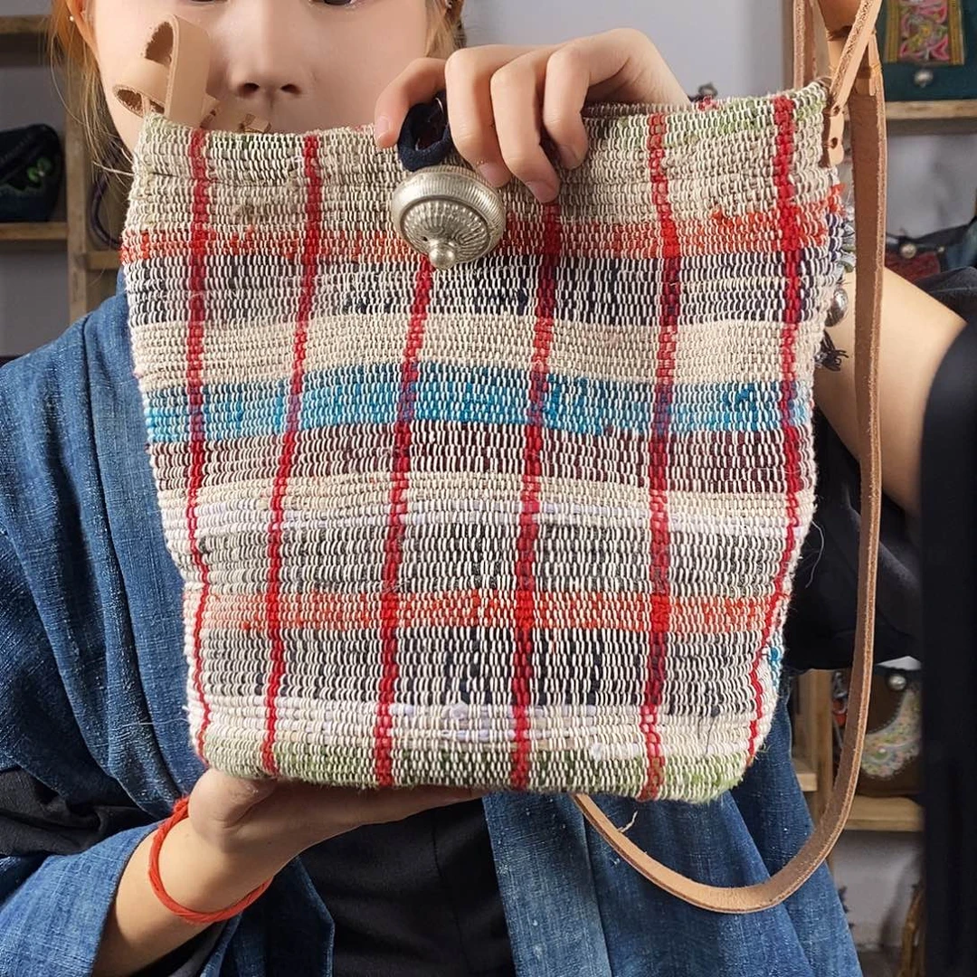 织绣手工制作包包