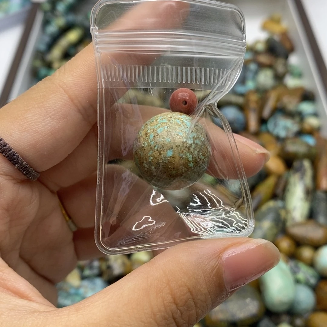 百***生南红玛瑙未镶嵌珠宝奇石