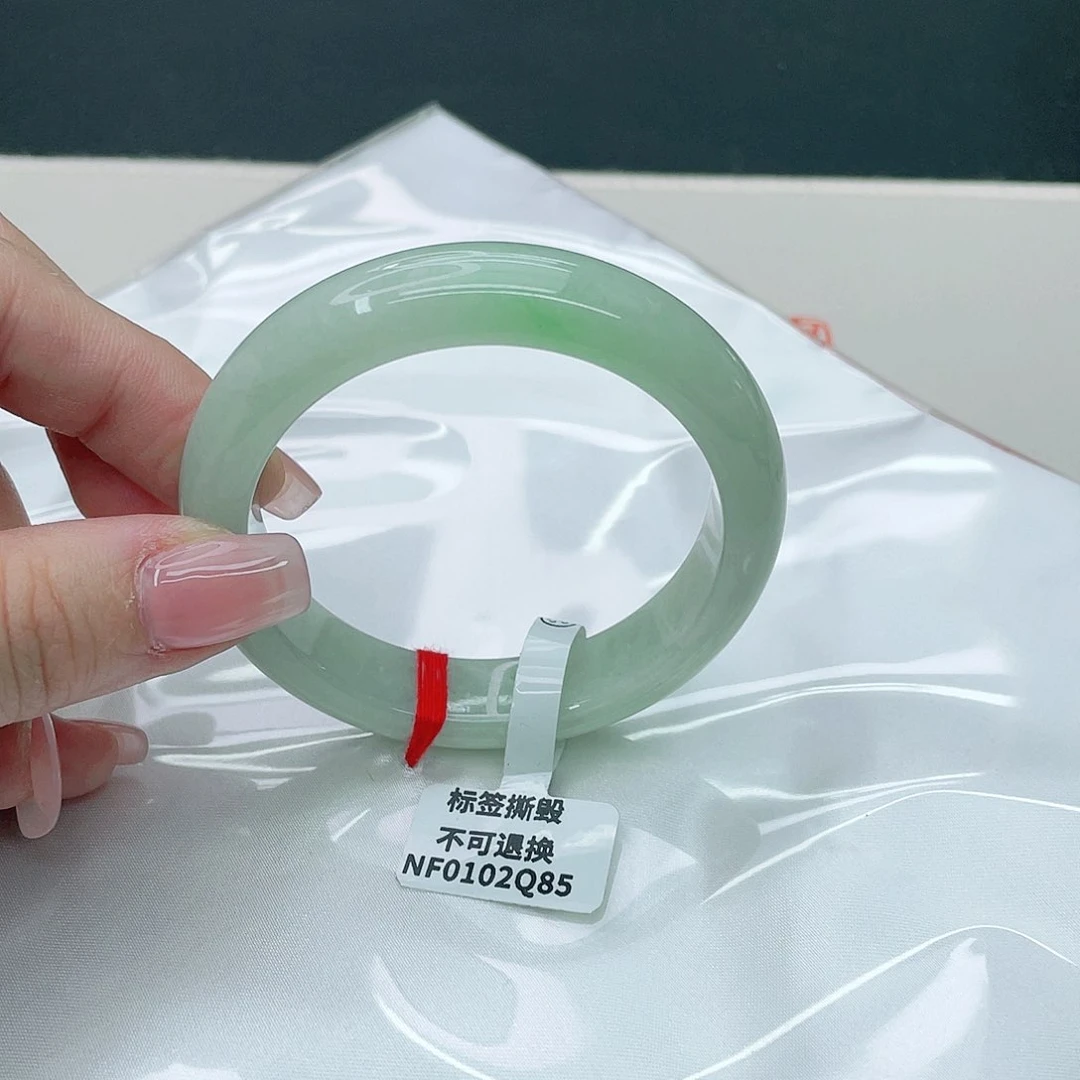 翡翠手镯未镶嵌正53.8