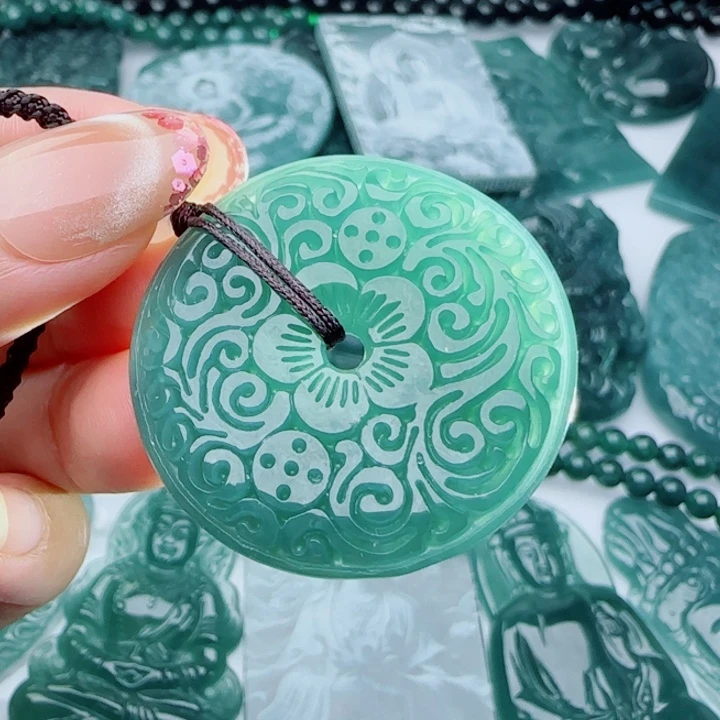 翡翠未镶嵌颈饰多样性发货天然A货翡翠