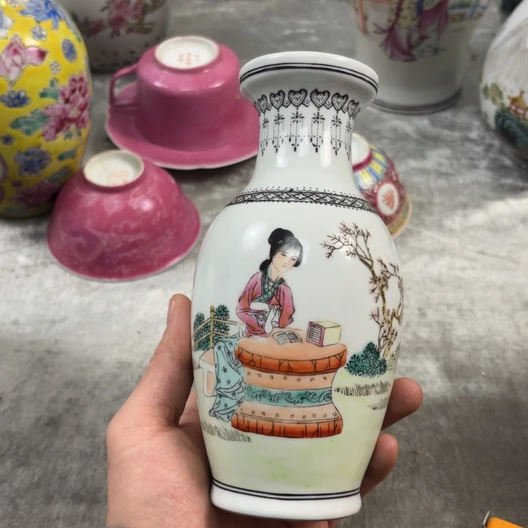 人物花篮瓶全美品