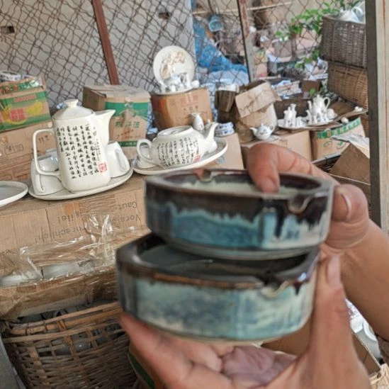 库存微瑕窑变烟灰缸两个