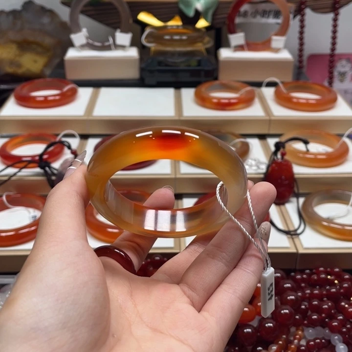 玛瑙/玉髓未镶嵌手镯