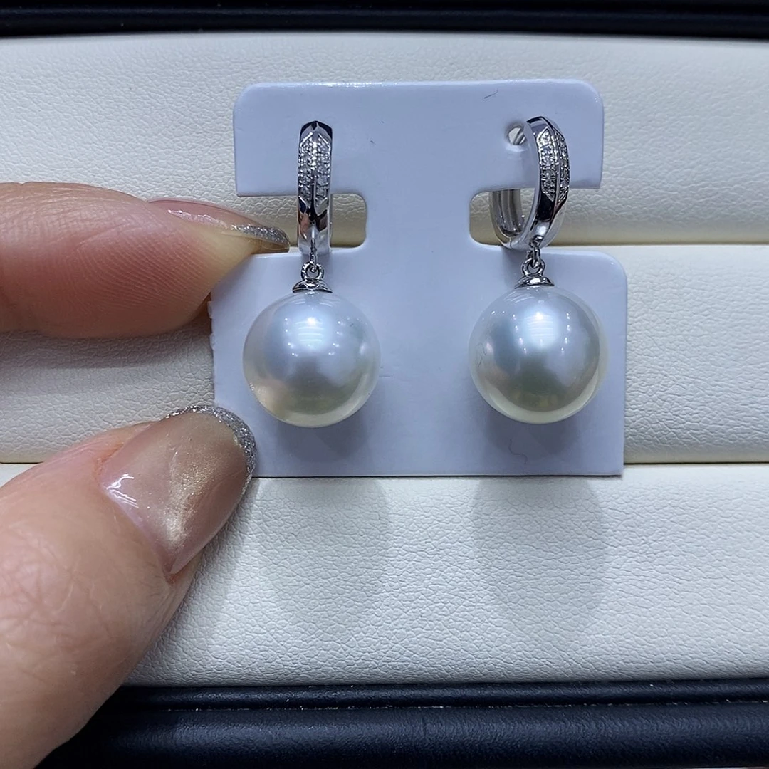耳饰海水珍珠18K金镶嵌12到13点位澳白