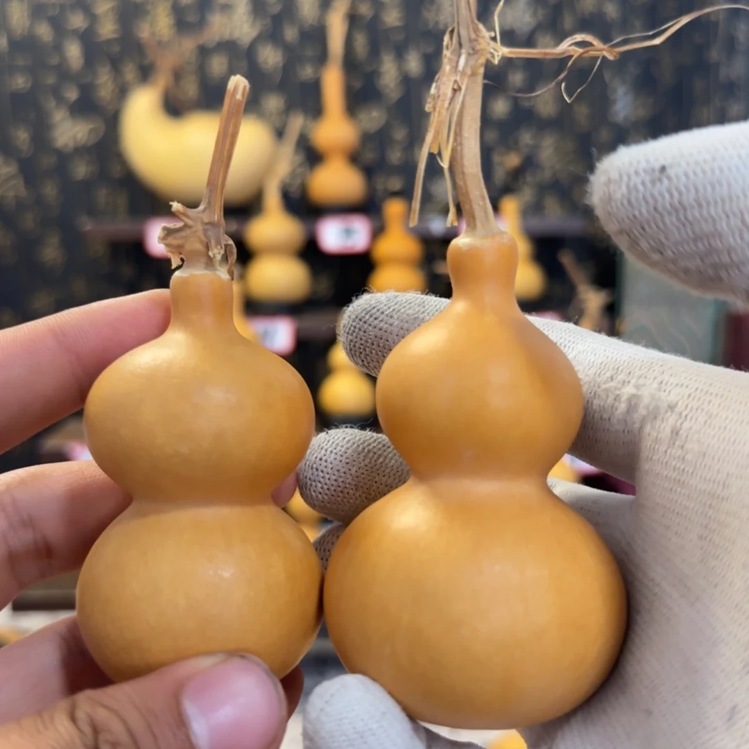 柒**娜精品八宝葫芦两把