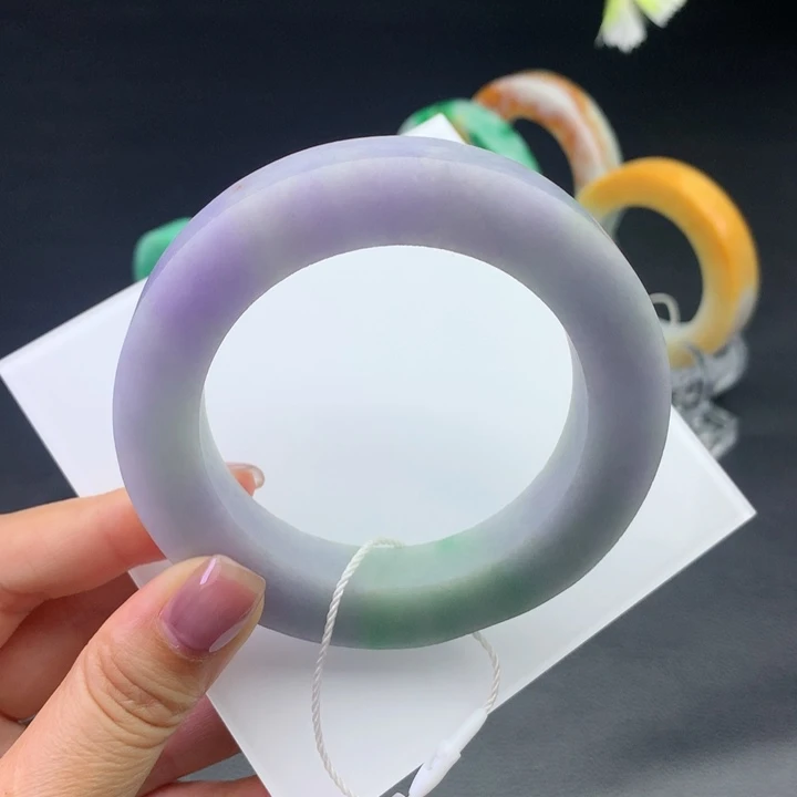 未镶嵌手镯定制翡翠