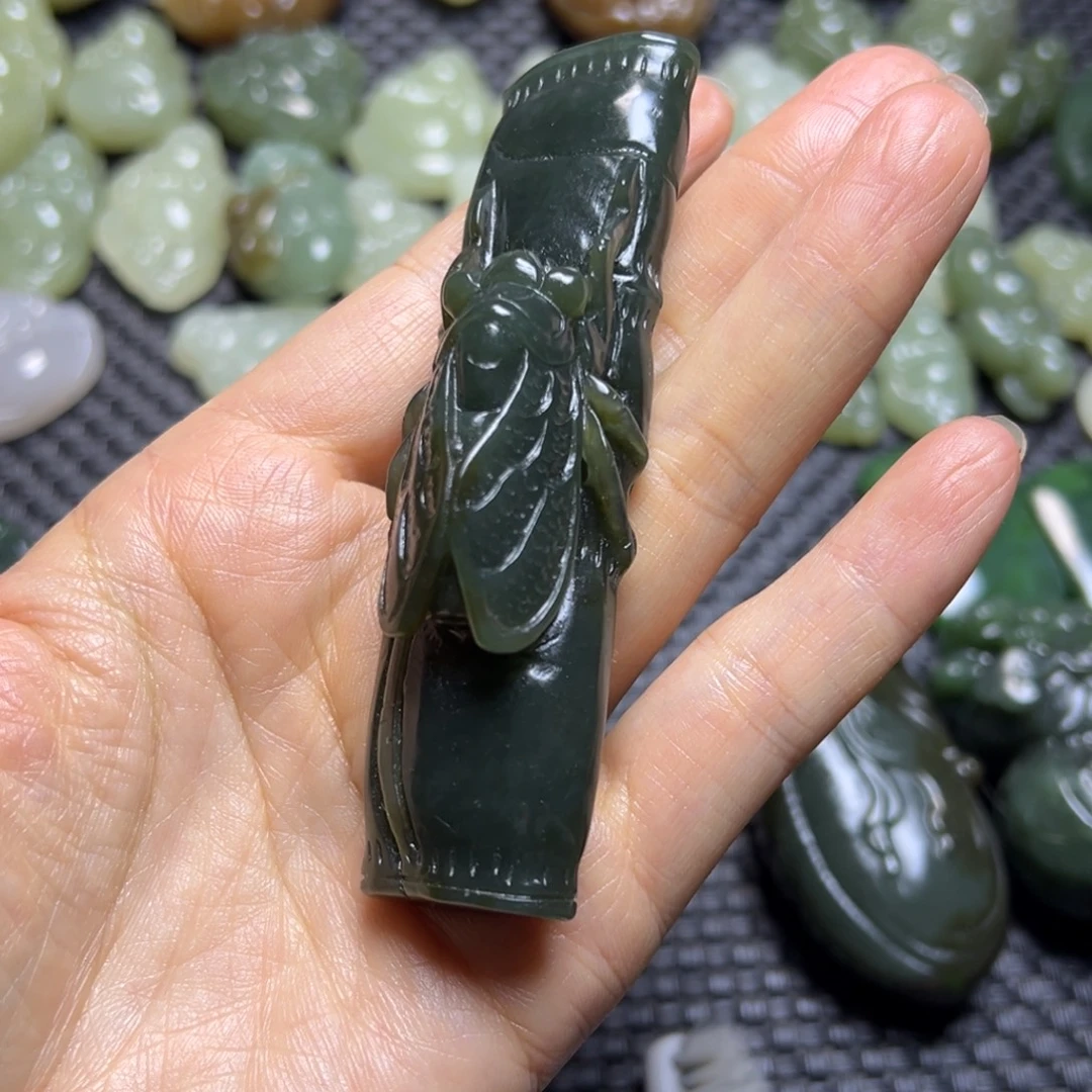 未镶嵌和田玉把件