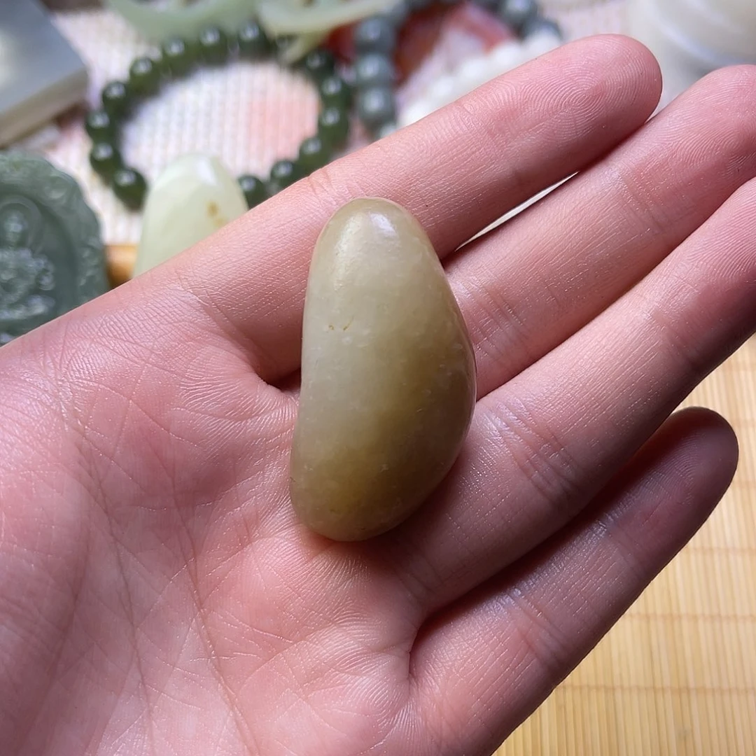 未镶嵌和田玉珠宝半成品