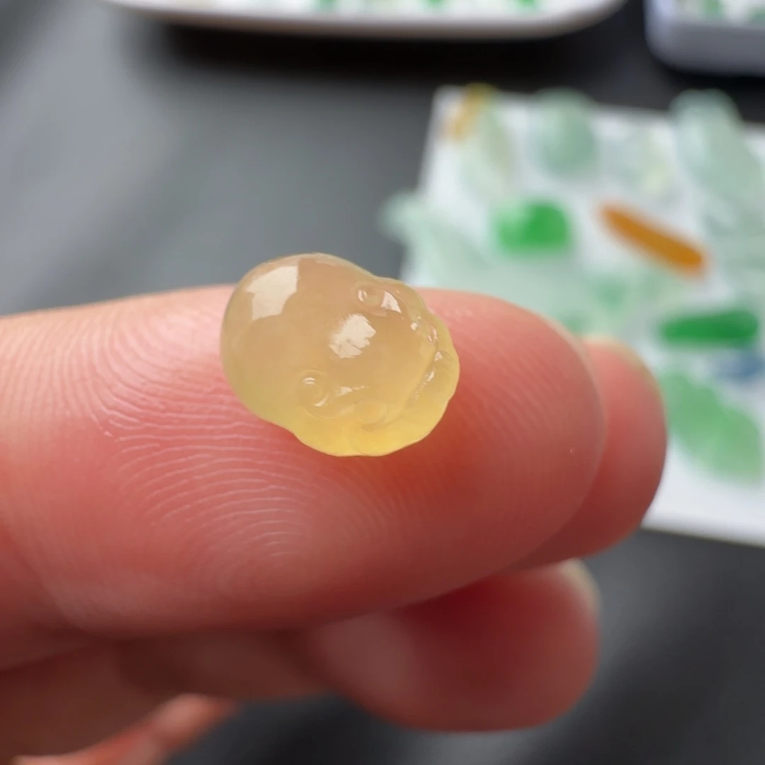 定制翡翠未镶嵌冰黄翡貔貅