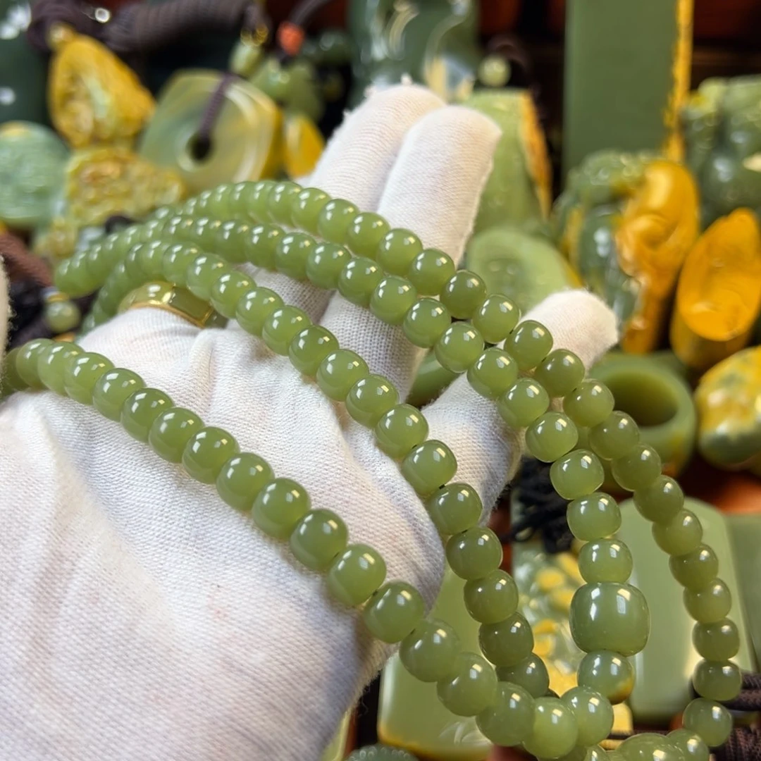 岫岩河磨玉（透闪石质玉）手链未镶嵌韭*