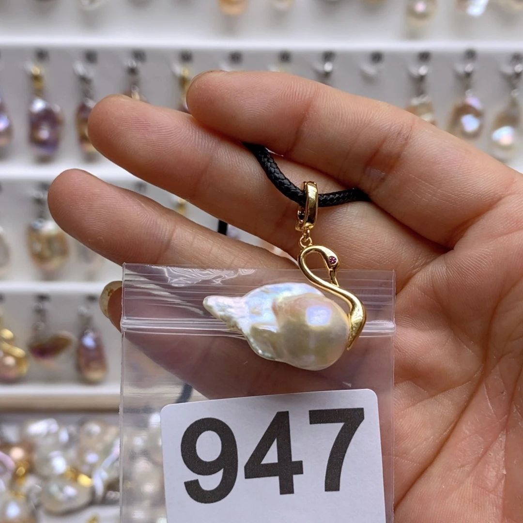 淡水珍珠颈饰银S925镶嵌947