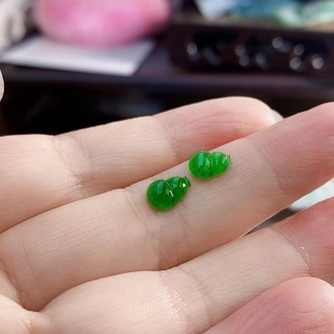 翡翠未镶嵌颈饰芃*葫芦