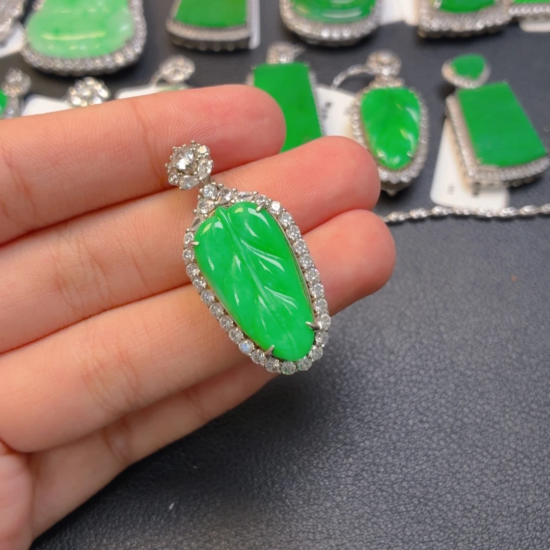 翡翠银S925镶嵌颈饰