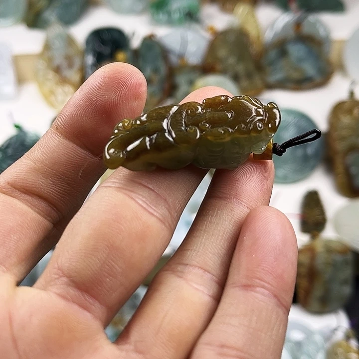 定制翡翠未镶嵌翡翠