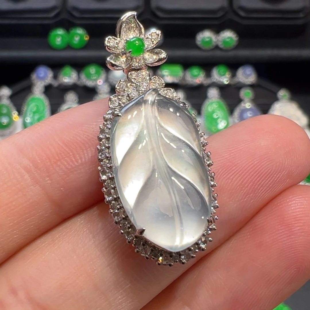 翡翠18K金镶嵌吊坠(不含链)收到货48小时鉴赏期