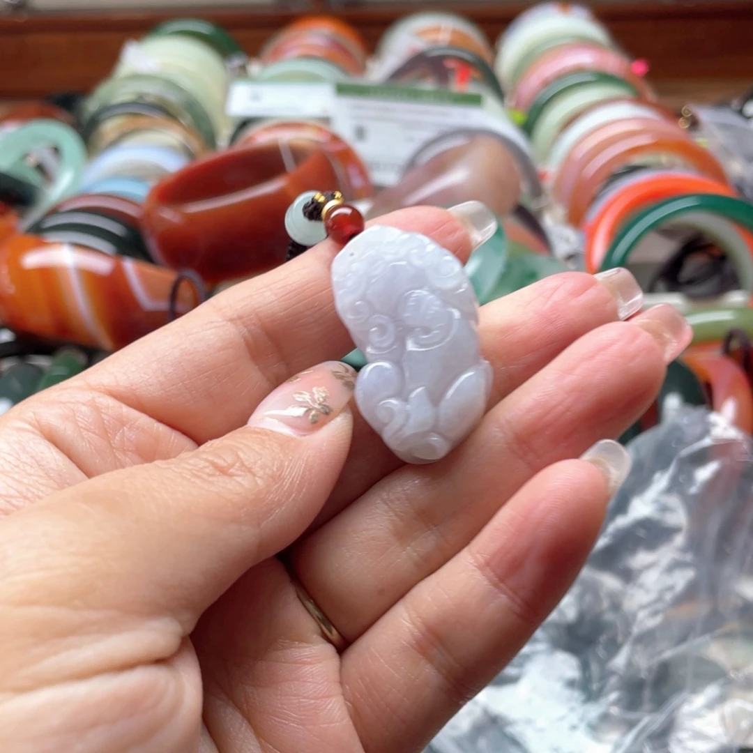 翡翠未镶嵌颈饰8888888888888