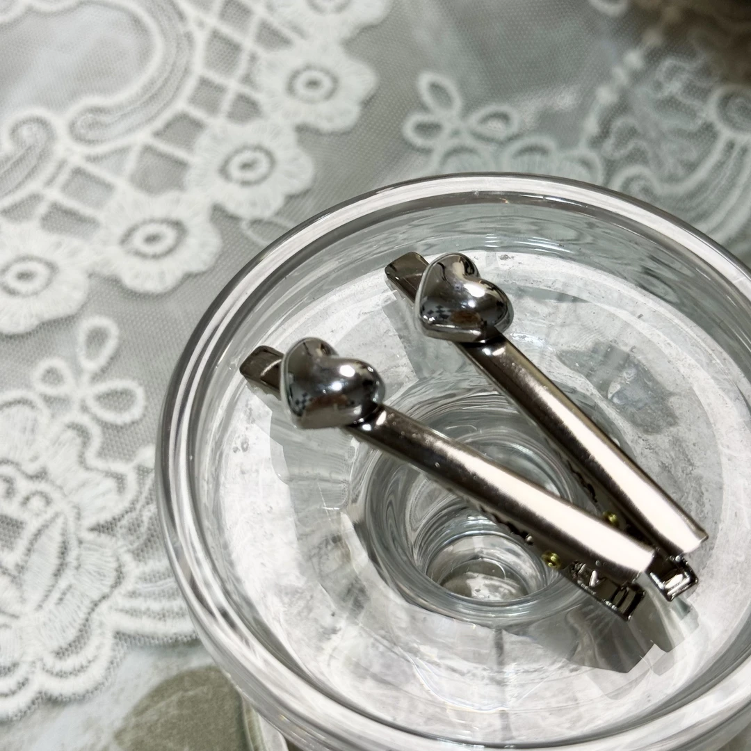 东大门 韩国爆款银色边夹爱心款精致小巧气质优雅2068