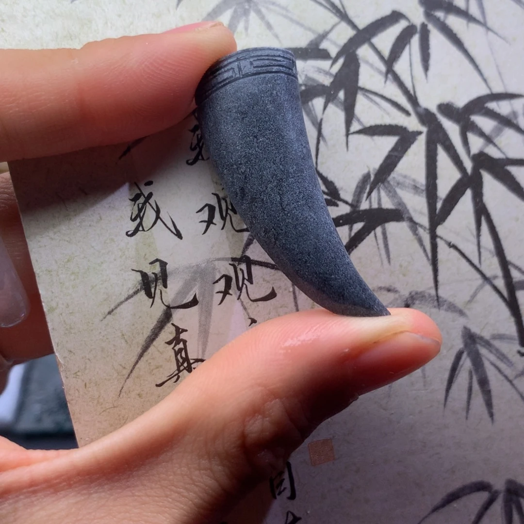 定制翡翠未镶嵌翡翠吊坠