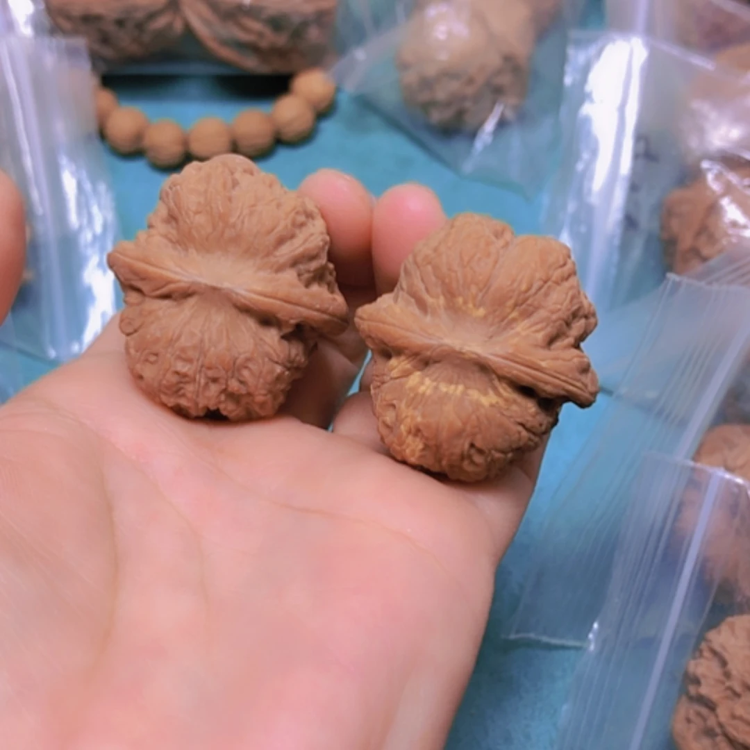 【闪购商品】摆件核桃34血麒麟有黄