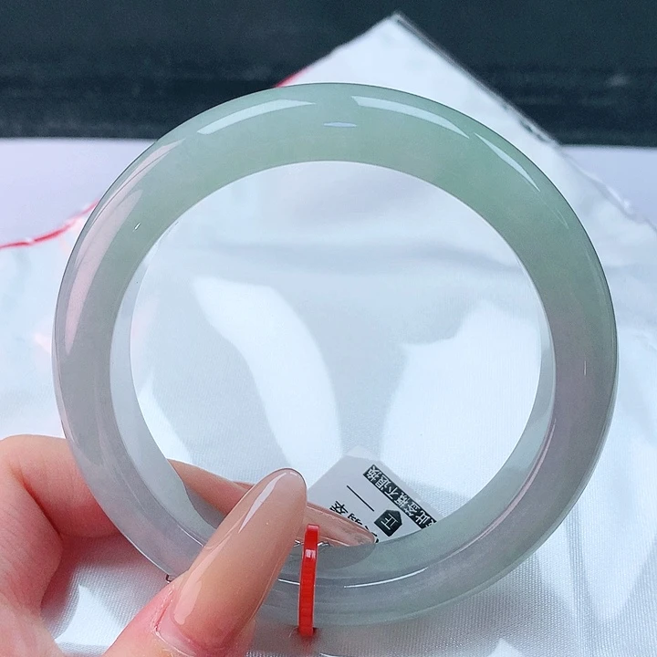 翡翠手镯未镶嵌58圈