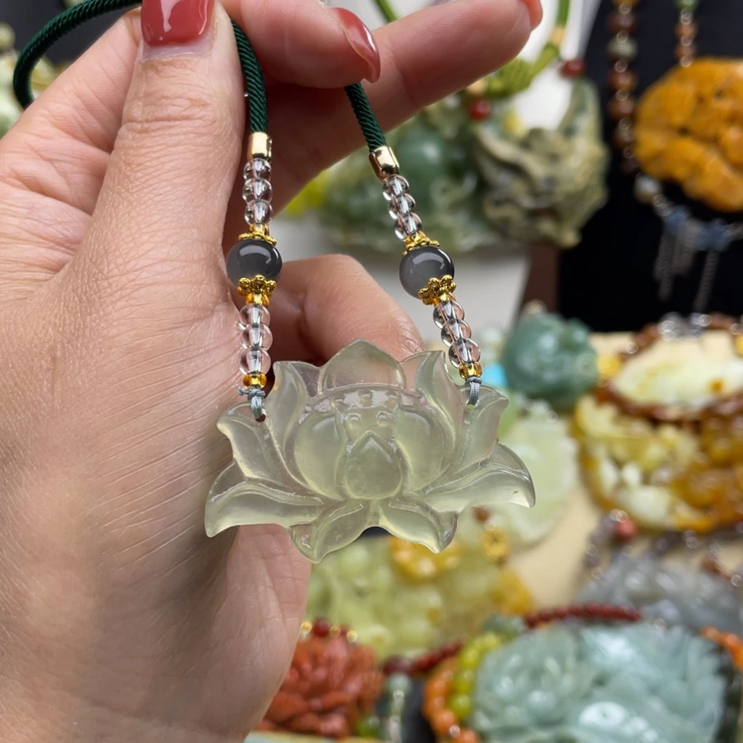 未镶嵌蛇纹石玉颈饰