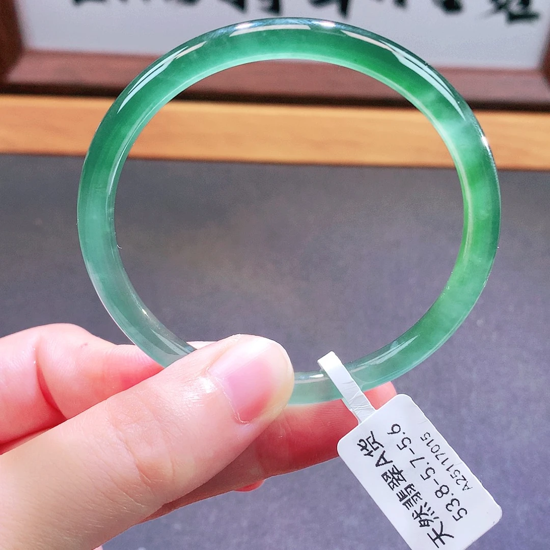 翡翠未镶嵌手镯天然翡翠