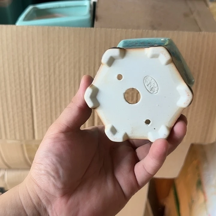 是一个集生产销售的综合企业管理