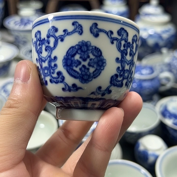 微瑕柴窑点工团花直口杯