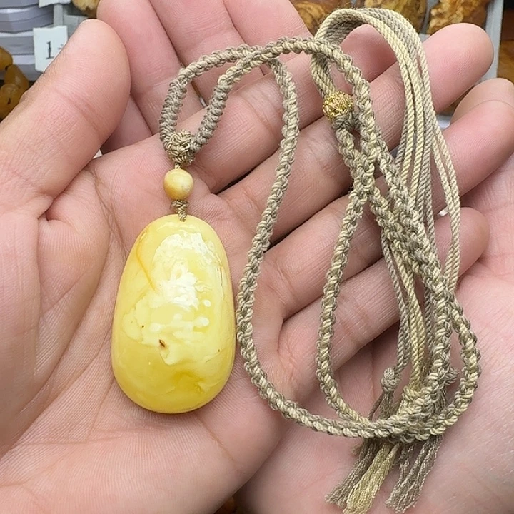琥珀未镶嵌裸石天然蜜蜡吊坠
