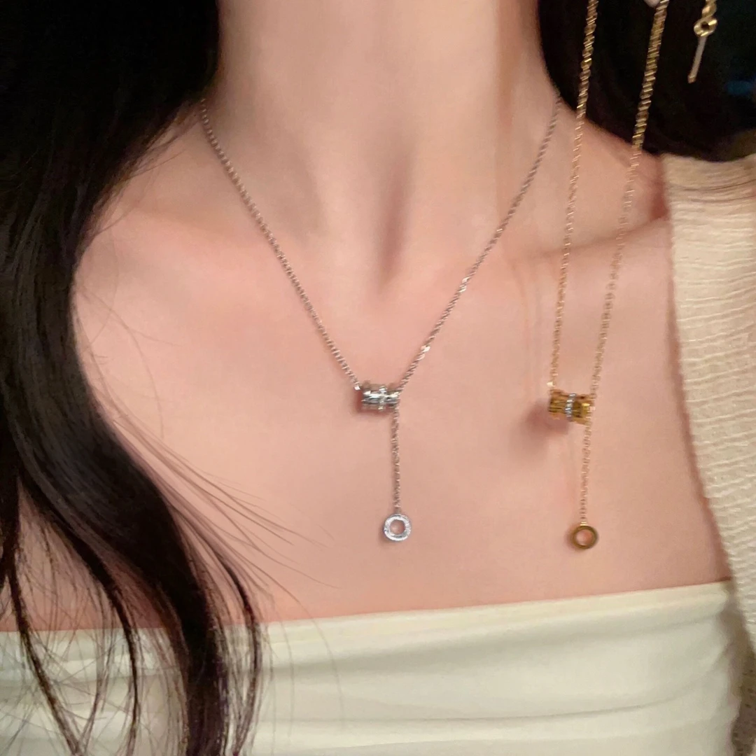 钛钢亚克力吊坠 不掉色小蛮腰轻奢项链女网红小众高级配饰锁骨链