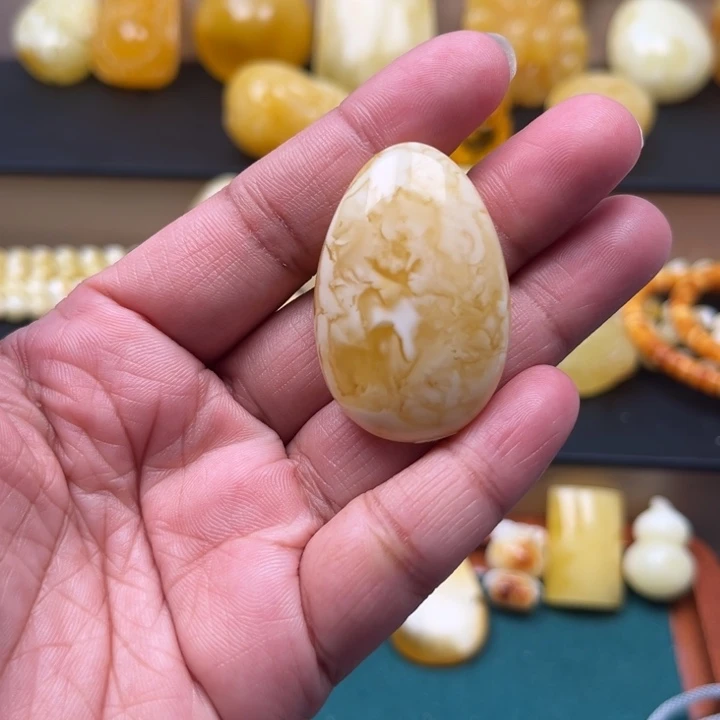 *****琥珀未镶嵌珠宝奇石M27号妖花