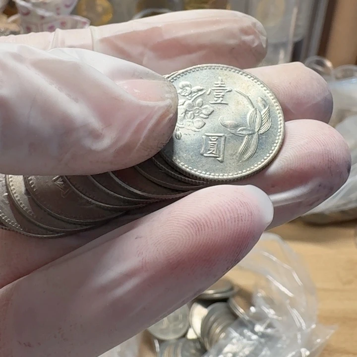其他普通金属10枚兰花1的流通品