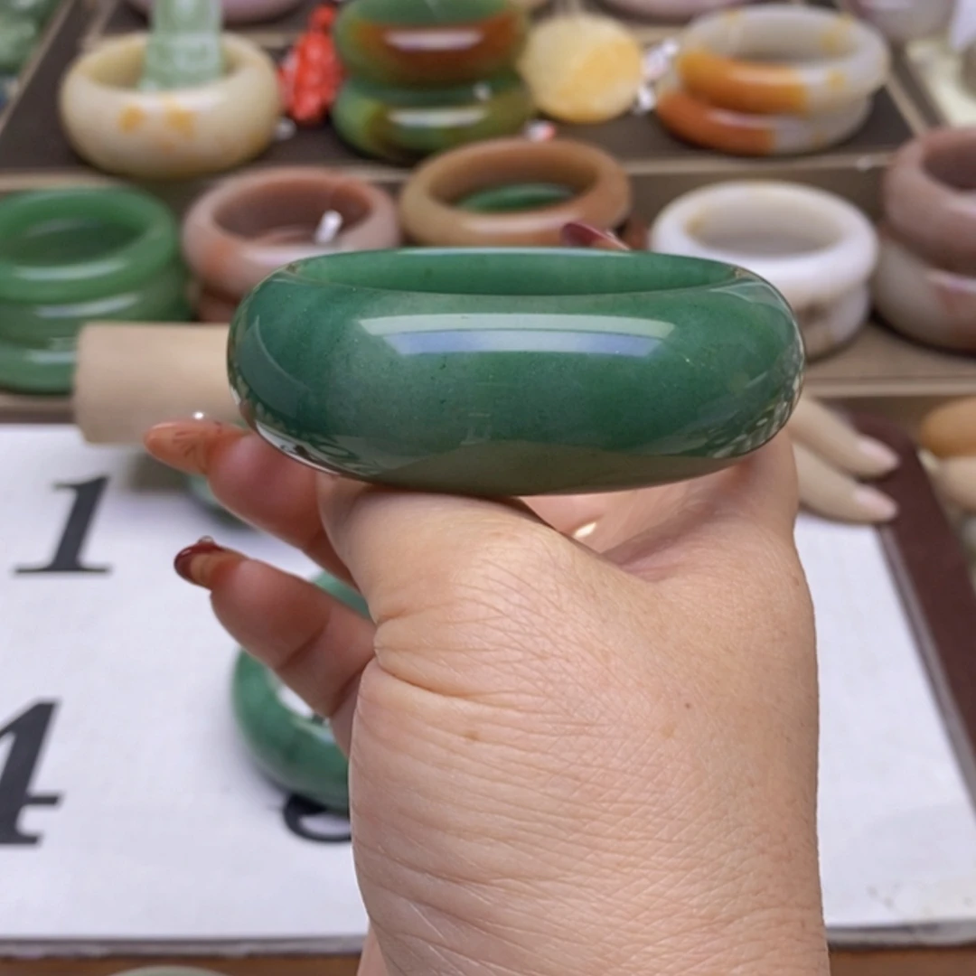 【闪购商品】石英质玉手镯未镶嵌用****2