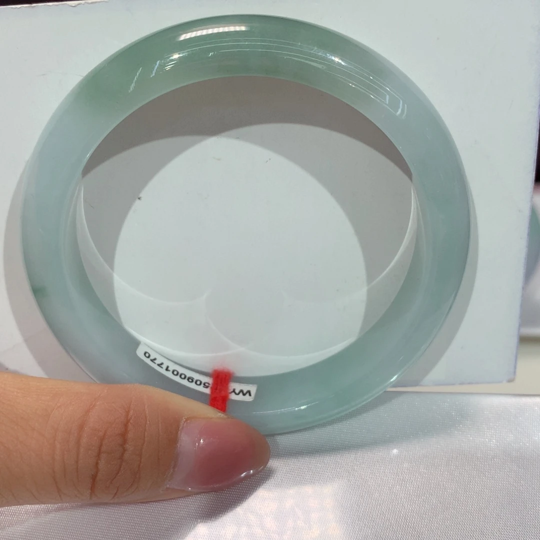 翡翠未镶嵌手镯纯天然04