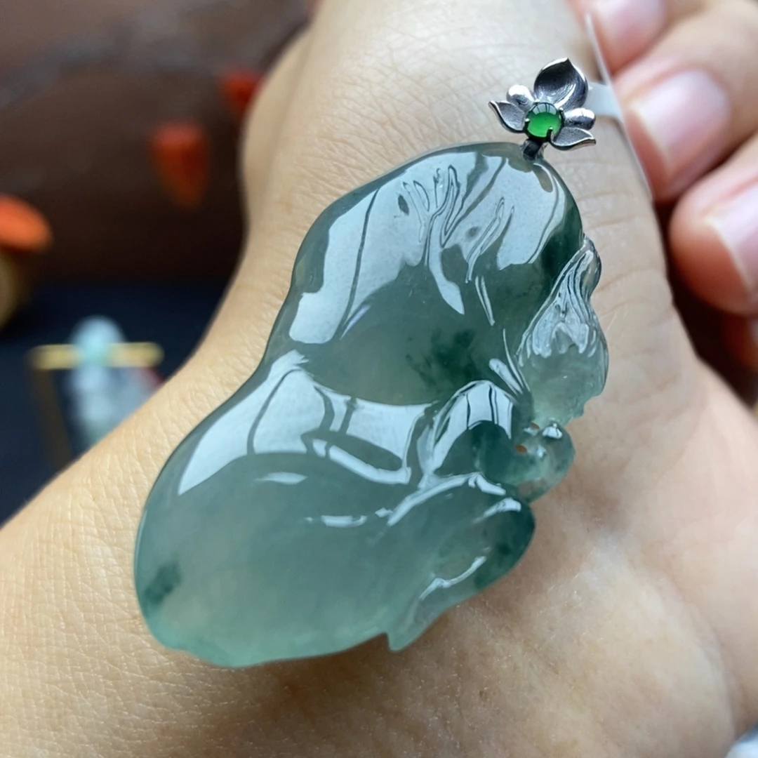 【闪购商品】颈饰18K金镶嵌翡翠63