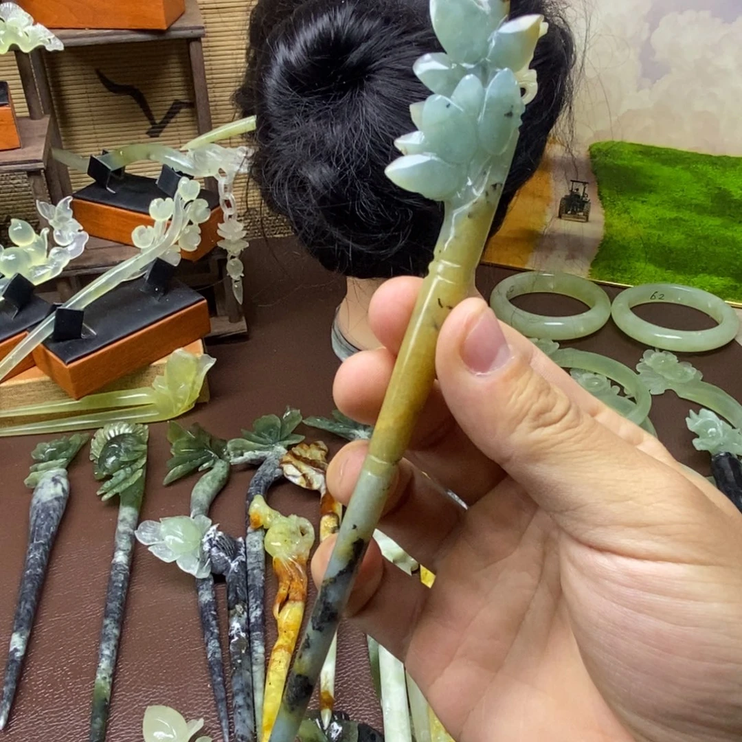 蛇纹石玉未镶嵌发饰