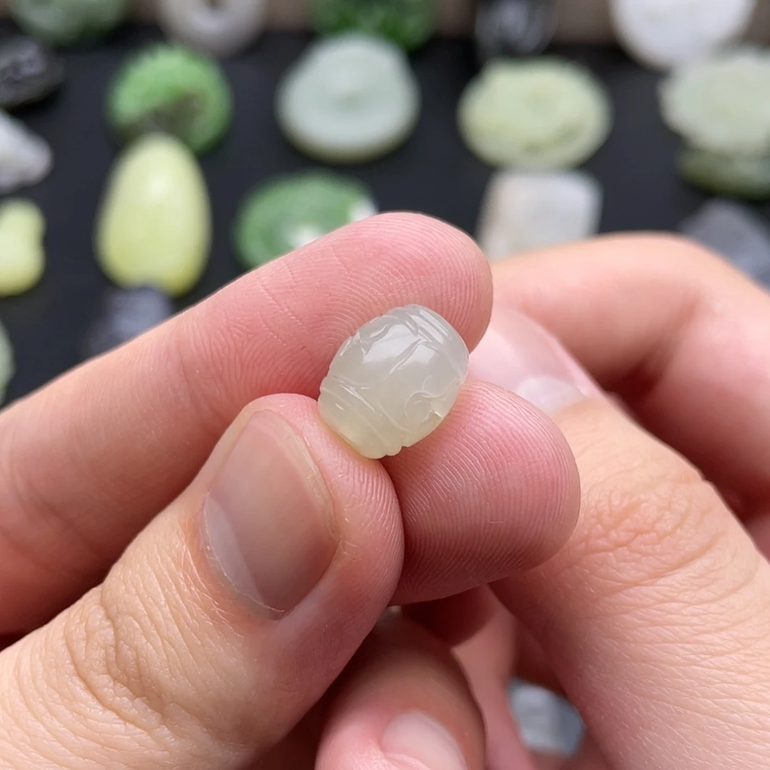 【闪购商品】颈饰未镶嵌和田玉