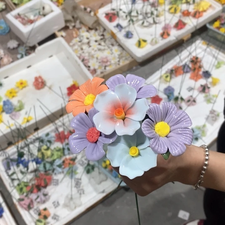 摆件陶瓷材料的生产工艺及