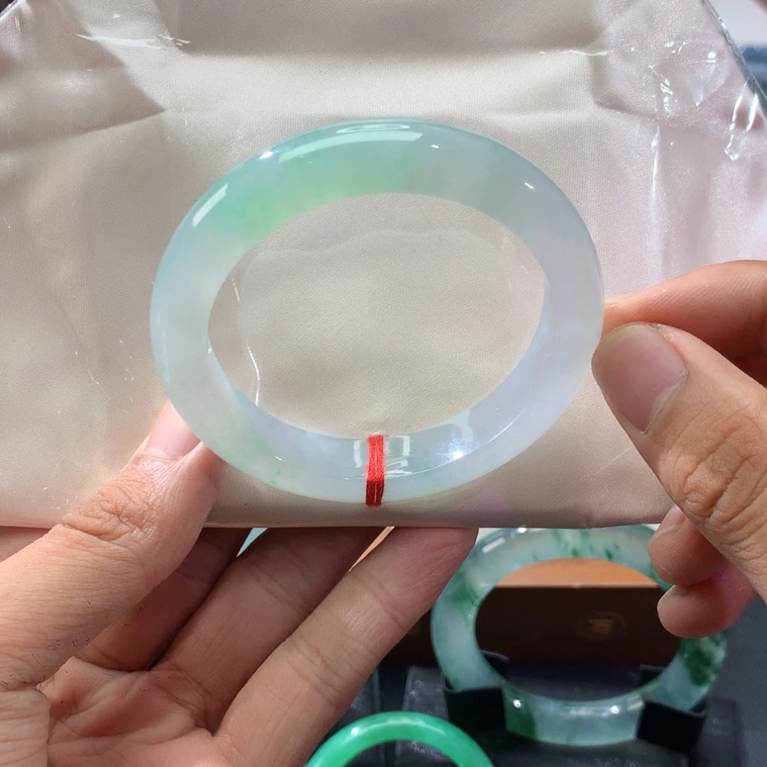 未镶嵌手镯翡翠正圈