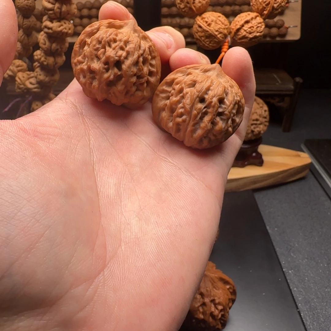 核桃野生小手捻全品无修