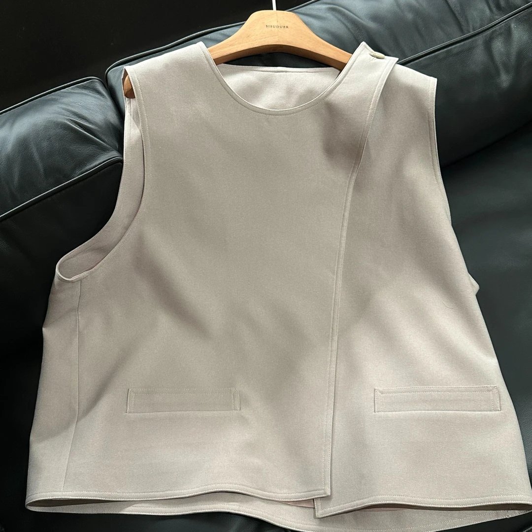 JIUJIU【南法遐想】时尚韩版简约个性宽松圆领马甲女