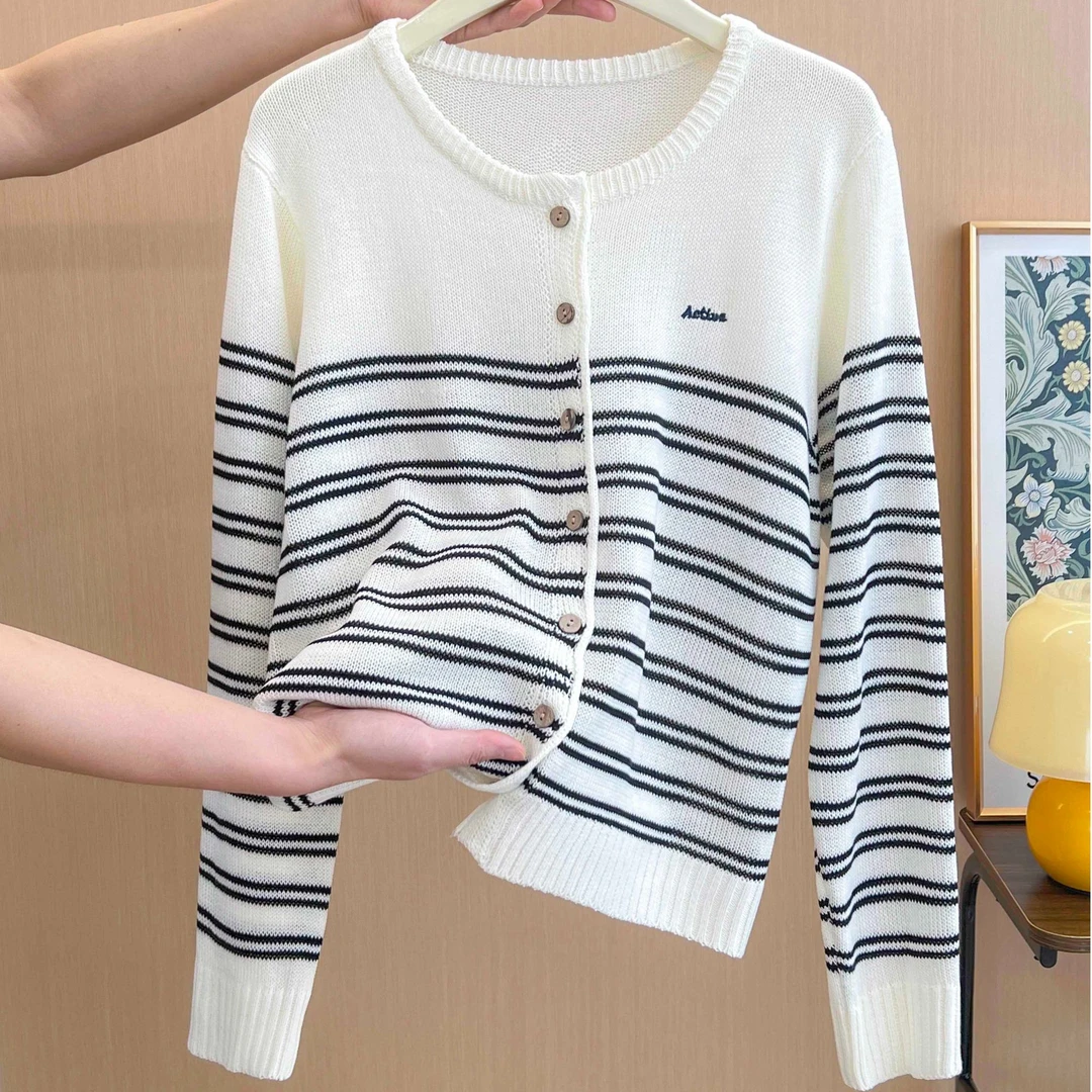 撞色条纹圆领长袖防晒针织开衫女夏季新款高级感别致独特小上衣