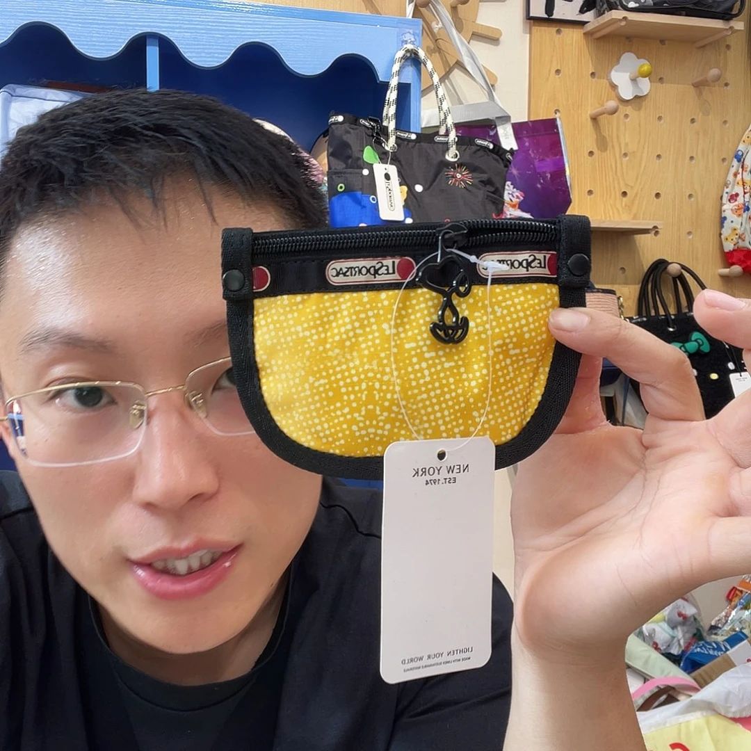 PU化妆包等产品和产品为