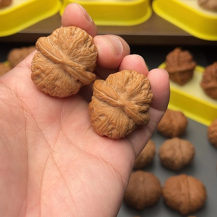核桃38尺练手对全品红皮元宝