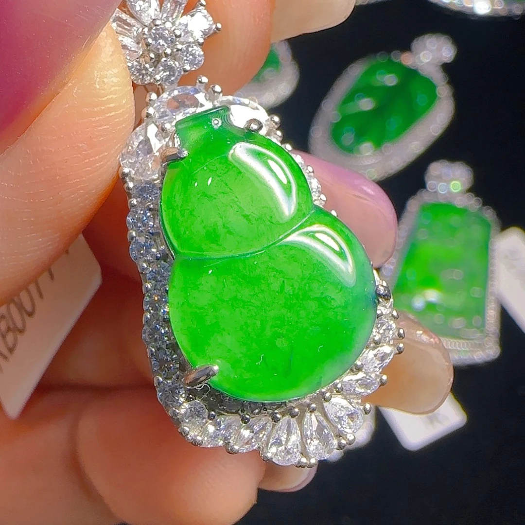 翡翠吊坠(赠链)银S925镶嵌