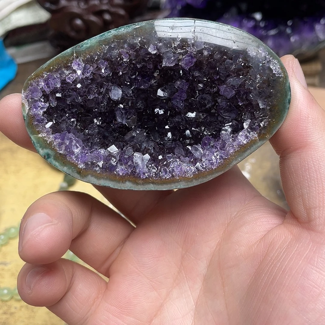 紫晶未镶嵌大型摆件（非配饰）